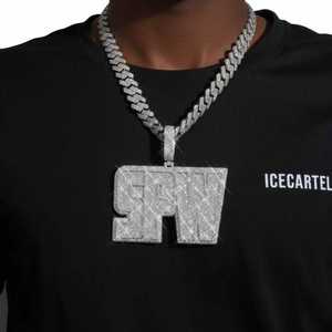 Colgante de Moissanita SPW con Nombre Personalizado y Oro de 14K, Amuleto Único y Personalizado - Product Image 2