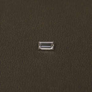 Piedra suelta certificada de color CVD EF de diamante cultivado en laboratorio de corte Baguette de 0,9 quilates para múltiples usos - Product Image 2