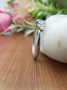 Anillo de Diamantes de Plata 925 con Corte Brillante Solitario de Lujo Personalizado, 100% Satisfacción, Regalo de Moda para Fiesta de Compromiso, Aniversario de Bodas - Product Image 4