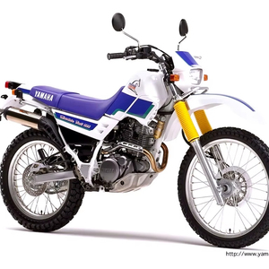 Motocicleta Yamaha XT225 Doble Propósito, 223cc, Ligera, Rendimiento en Carretera y Todoterreno, Nueva en Stock, en Venta - Product Image 4