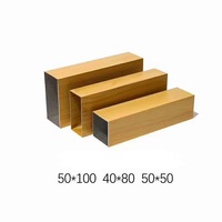 Panneau de plafond en aluminium en forme de U, carrelage de plafond en aluminium à grain de bois pour la décoration des murs et plafonds intérieurs