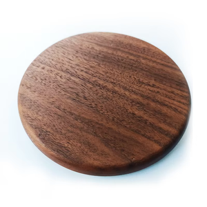 Posavasos de mesa de comedor de nogal de lujo Diseño duradero con textura de madera natural de Tradebyd - Product Image 2