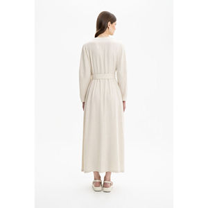Robe élégante longue à fleurs avec ceinture pour femme, idéale pour le bureau et les soirées - Product Image 5