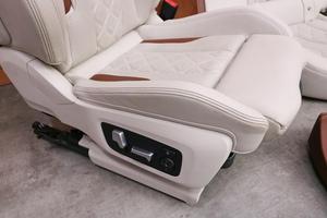 Asientos Deportivos de Cuero Blanco y Fibra de Carbono, Estilo Racing, para M2 M3 M4 M5 M6 M8, en Venta - Product Image 2