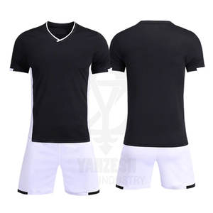 Conjuntos de uniformes de fútbol recién llegados cómodos de alta calidad, transpirables, elegantes, prácticos, personalizados, colores y logotipo, servicio OEM - Product Image 3