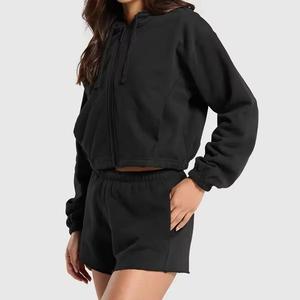 ชุดเสื้อมีฮู้ดและกางเกงขาสั้นของผู้หญิงชุดเสื้อผ้าสองชิ้นแบบนุ่มและสบายสำหรับสวมใส่สบายตลอดวันจำนวน2ชิ้น - Product Image 4