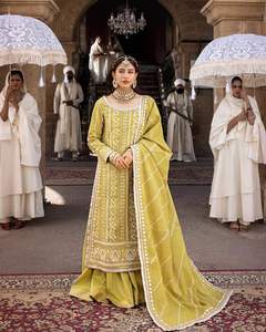 Lehenga Choli de mariée multicolore pour femmes avec broderie lourde tenue de fête de mariage indien pakistanais en gros - Product Image 3