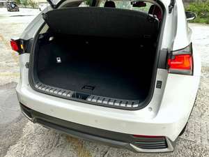 Lexus NX 300 Dark Turbo de Cuero, SUV de Lujo Barato en Venta, Precios al por Mayor, Autos Usados Confiables, Inspección Profesional, Entrega Rápida - Product Image 5