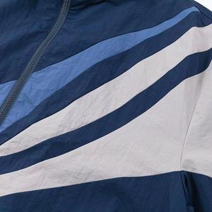 Chaqueta Acolchada de Invierno Estilo Retro Urbano Unisex con Logotipo Personalizado, Diseño con Capucha, Forro de Algodón, Mezcla de Poliéster/Algodón - Product Image 5