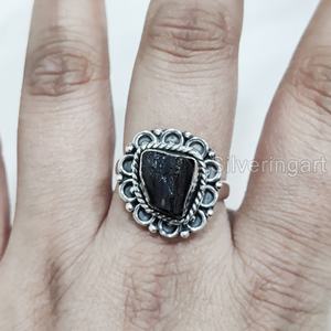 Bijoux en pierre brute Bague pour femme Saphir bleu brut naturel Pierre précieuse Pierre de naissance de septembre Bague bohème Bague en argent sterling 925 - Product Image 2