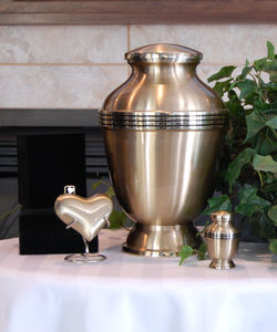 Beau fabricant et fournisseur d'urnes funéraires au prix de gros Urnes souvenirs pour adultes pour les humains et les cendres d'animaux domestiques - Product Image 2