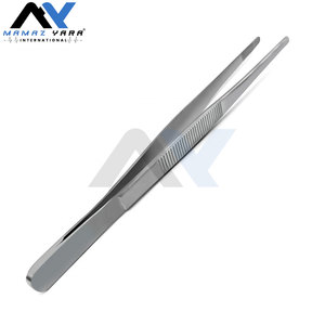 Juego de Instrumentos Quirúrgicos Veterinarios para Recorte y Amputación de Orejas, con Mango de Bisturí, Cuchillas, Tijeras, Pinzas, Pinzas para Orejas y Estuche con Cierre - Product Image 6