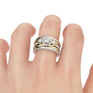 Anillo de Compromiso Jeulia de Plata de Ley con Tres Piedras Redondas - Product Image 4