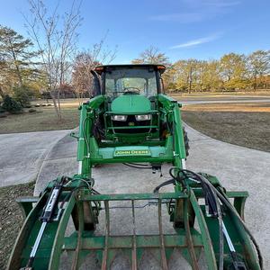 John Deeree 5065E Tracteur utilitaire Turbo Diesel 4x4 Machine agricole pour travaux lourds Acheter aujourd'hui Livraison rapide - Product Image 1