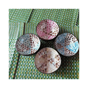 Cuenco artístico de laca de coco, material: cáscara de coco; uso: presentación de aperitivos; origen: hecho a mano en Vietnam - Product Image 2