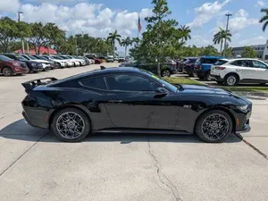 Ford Mustang 2024 impecablemente limpio - Product Image 4