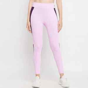 Leggings tricotés pour femmes à taille mi-haute avec logo personnalisé, respirants, pour le fitness, la gym et le yoga, avec service OEM - Product Image 5