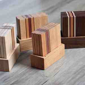 Dessous de verre personnalisé en bois de noyer manguier fait à la main avec conception de logo Fabricant indien de haute qualité - Product Image 3