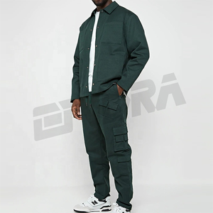 ชุดวอร์มคาร์โก้สำหรับบุรุษเสื้อแจ็กเก็ตปักลายและกางเกงวิ่งยูทิลิตี้สำหรับสตรีทแวร์และไลฟ์สไตล์ที่แอคทีฟ - Product Image 1