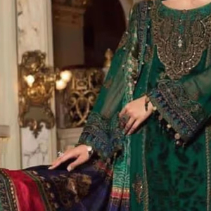 Vestido de cola larga bellamente diseñado Shalwar Qameez Fancy Pakistani Trending Wedding Party Wear Beading - Product Image 4