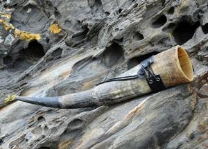 Jarra de Cerveza de Cuerno de Vaca Natural, Hecha a Mano, Tradicional - Product Image 4