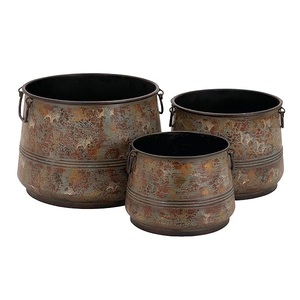 Macetero de hierro galvanizado real de aspecto oxidado para lucir tu hogar Vintage único y más atractivo y decorar tu jardín - Product Image 1