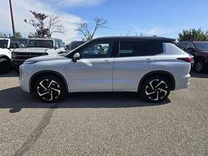 Mitsubishi Outlander SEL AWD SUV Turbo 4.1-6L 2023, Automático, Techo Panorámico, Cámara Trasera de 360° - Product Image 2