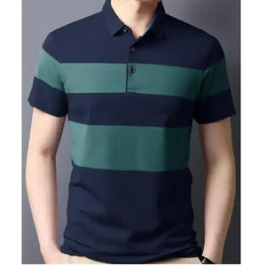 Nouvelle tendance Polo en tissu PK blanc avec rayures sur les manches et le col, polo à manches courtes pour le golf / Polo pour homme en jersey double OEM - Product Image 5