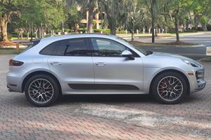 Elegante Porsche Macan Turbo 2015 - Product Image 3