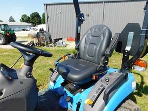 รถแทรกเตอร์ล้อเดียว LS MT125 ปี 2025 มือสอง 220 แรงม้า พร้อมชั่วโมงการทำงาน 2001-4000 และน้ำหนัก 100 กก. - Product Image 4