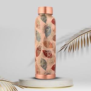Bouteille d'eau en cuivre de qualité supérieure | Étanche, antibactérienne | Boostez l'immunité avec des bouteilles en cuivre imprimées d'hydratation ayurvédique - Product Image 2