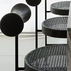 カスタマイズされたモダンでシンプルな鉄の椅子アメリカの籐のバースツールホームハイバーチェア