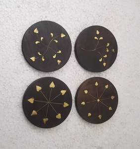 Dessous de verre et tapis décoratifs en bois naturel et laiton pour table de restaurant de maison de luxe - Product Image 6