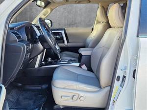 Toyota 4 Runner LIMITED 2017 d'occasion - Product Image 3