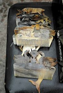 หวีทรงเขาควายหวีฮอร์นหวีป้องกันไฟฟ้าสถิตแบบธรรมชาติสำหรับเป็นของขวัญวันหยุดโดยงานฝีมือจันทร์เสี้ยว - Product Image 3