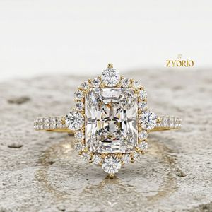 แหวนเพชรทรงเรเดียนท์คัท ทองคำ 14K ประดับเพชรแบบพาเว่ - Product Image 3