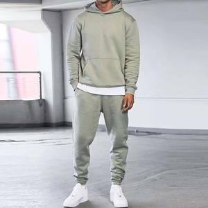 Conjunto de chándal con capucha y pantalones de chándal acampanados apilados de algodón 100% de corte regular de color sólido con logotipo personalizado para hombre - Product Image 5