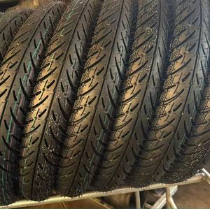 Neumático de Motocicleta Sin Cámara de Alta Calidad 130/60-10 a Bajo Precio - Product Image 3