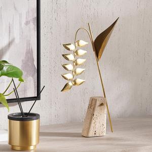 Sculpture noire audacieuse Design unique Accent artistique de luxe pour améliorer les intérieurs contemporains ou les espaces élégants - Product Image 3