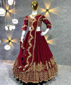 Élégant Lehenga Choli avec un travail de pierre exquis, créant une aura fascinante de luxe et de sophistication - Product Image 6