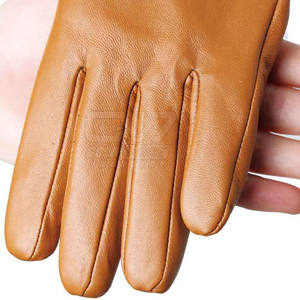 Gants tendance en cuir de chèvre bon marché Gants à écran tactile coupe-vent confortables et durables à vendre - Product Image 4