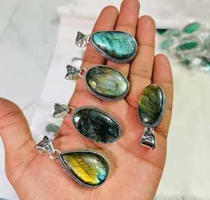 Venta al por mayor a granel joyería de moda Natural llamativo labradorita piedra preciosa colgante collar plateado hecho a mano cristal curativo - Product Image 3