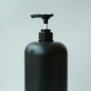 Botella Cosmética de HDPE de 2 Litros con Bomba Dosificadora, Color Personalizado e Impresión por Transferencia de Calor para Envasado de Champú y Limpiador Facial - Product Image 6