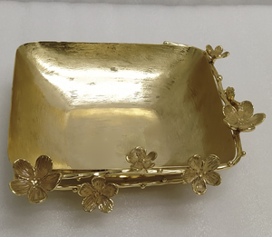 Plateau de service unique en laiton et acier pour la maison hôtel Restaurant vaisselle forme carrée couleur or fleur Design plateau de service et plat - Product Image 2