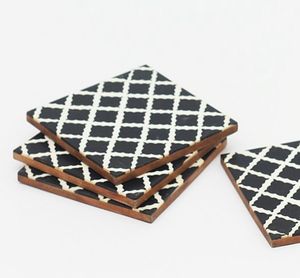 Juego de posavasos de forma cuadrada de madera y resina de estilo moderno con soporte para fiesta de oficina y restaurante para vajilla usada - Product Image 4