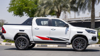 TOYOTA HILUX DC GR SPORT 2.8D d'occasion en excellent état, modèle 2023, BLANC, bien entretenu, prêt à rouler