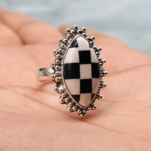 Anillo de Plata de Ley 925, anillo a cuadros, anillo hecho a mano, anillo de plata, anillo de boda, anillo de marquesa de diseñador, anillo bohemio, anillo de boda - Product Image 1