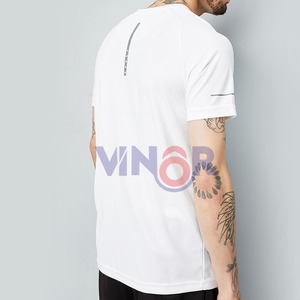 Camisetas en blanco de alta calidad de 180 gramos para hombre, camiseta transpirable y de secado rápido suave con cuello redondo, camiseta antibolitas de ajuste Regular para hombre - Product Image 4