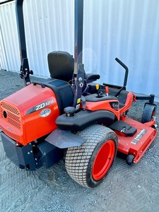 Tondeuse à gazon à rayon de braquage zéro Kubota ZD1211, plateau de coupe de 60 pouces, moteur diesel Kubota de 24 chevaux, amélioré, maintenant disponible - Product Image 2