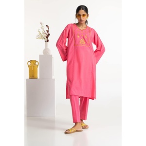 Conjunto Coordinado KST-43026 para Uso Diario, Top Bordado de Papel y Algodón con Pantalones Cortos, Talla XXS, Manga Tres Cuartos, Traje de Dos Piezas, Elegante - Product Image 3